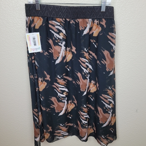 LuLaRoe Lola Brown Tan Splash on Black Skirt L